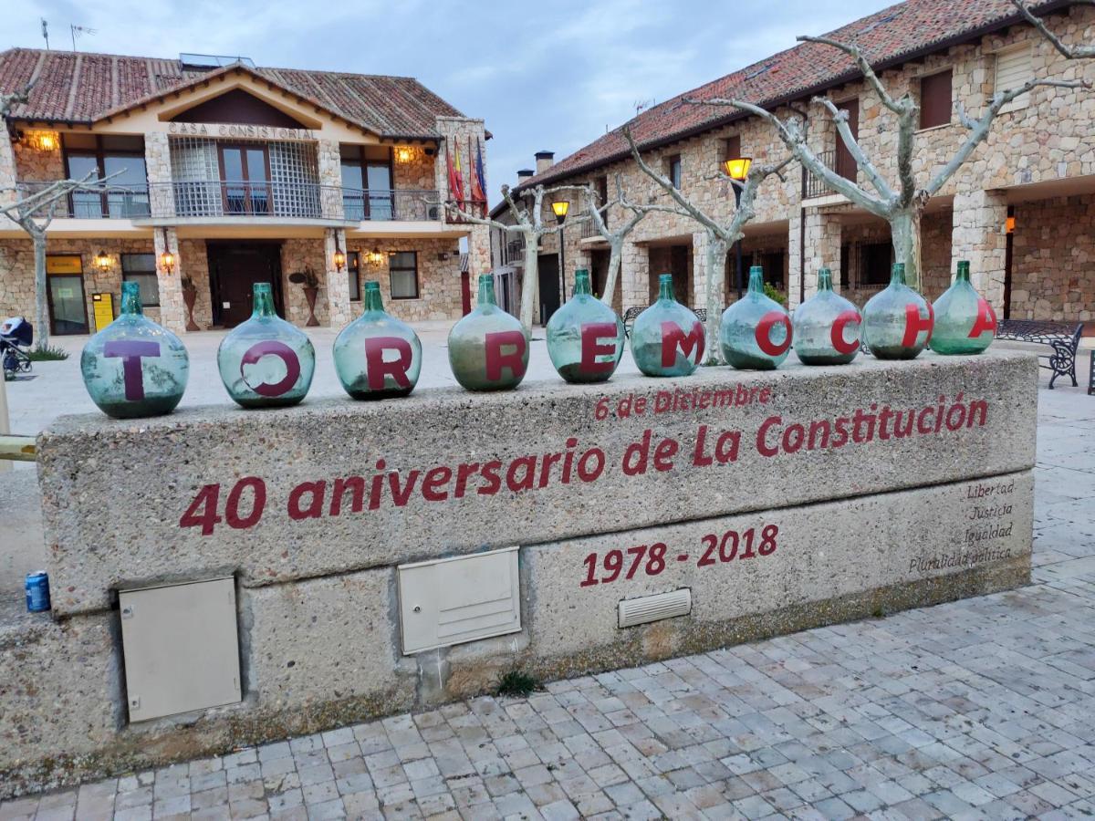 Hotel Rural Luna Llena Torremocha de Jarama Екстериор снимка