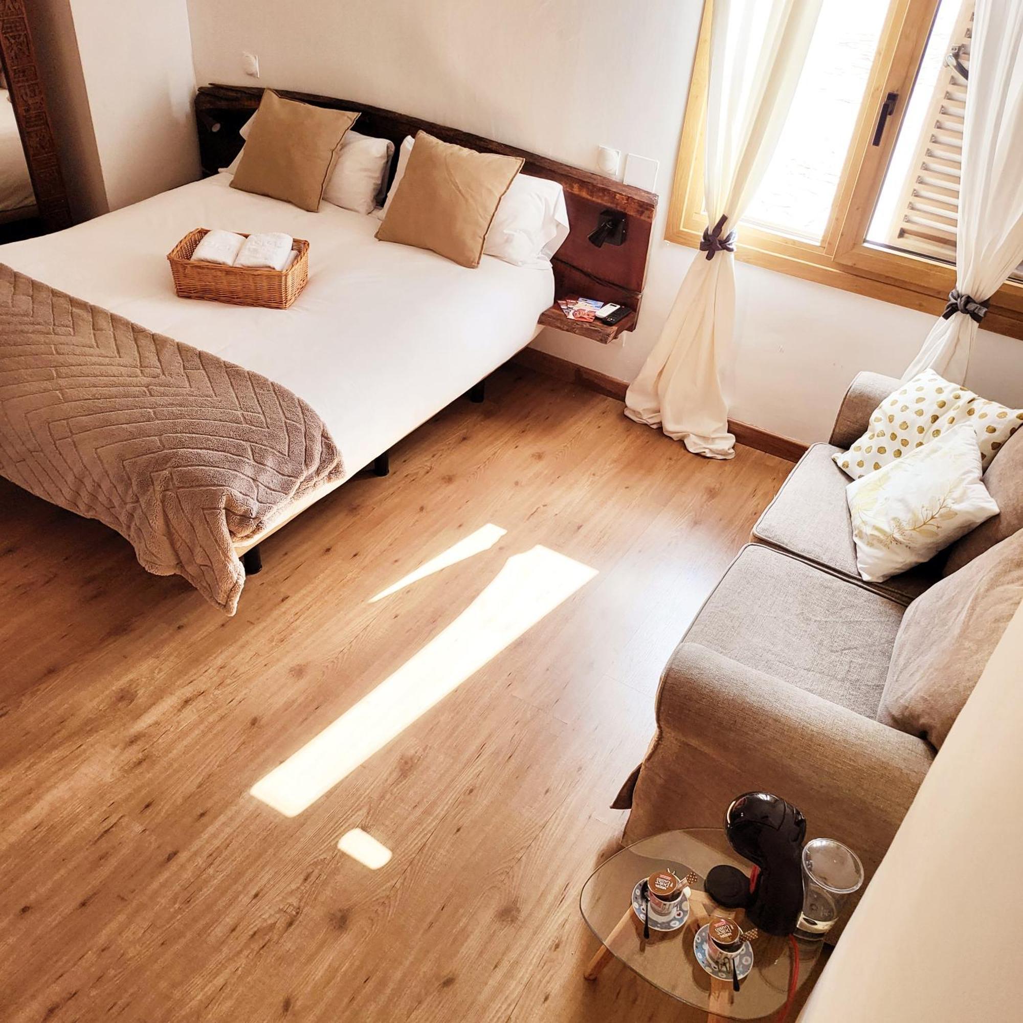 Hotel Rural Luna Llena Torremocha de Jarama Стая снимка
