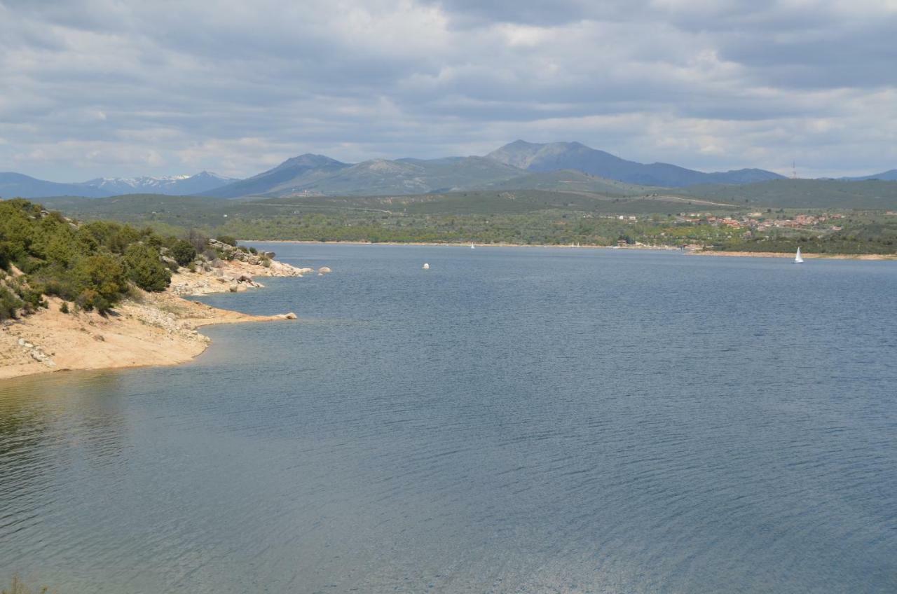 Hotel Rural Luna Llena Torremocha de Jarama Екстериор снимка